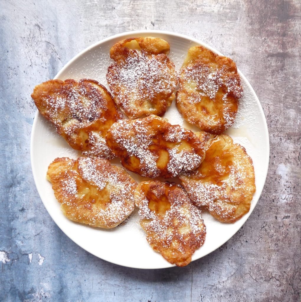 The most delicious Polish apple fritters recipe #racuchy #plackizjablkami #applefritters #applepancakes #Polishfood